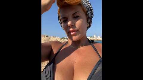 Media: selvaggia_83 Stripchat 2023-09-27 14:04:00