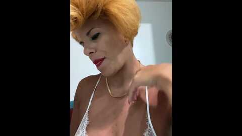 Media: selvaggia_83 Stripchat 2023-09-27 21:13:00
