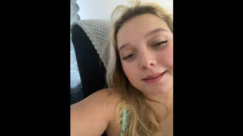 Media: sofiaadams Stripchat 2023-09-27 08:44:00