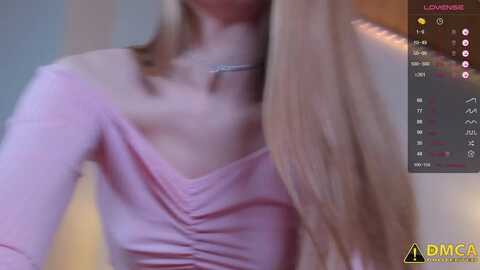 Media: cutie_avrora Stripchat 2023-09-28 15:32:00