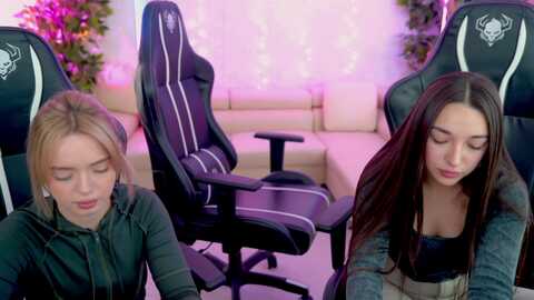 Media: glinting_mirror_054 Stripchat 2023-09-29 11:43:00