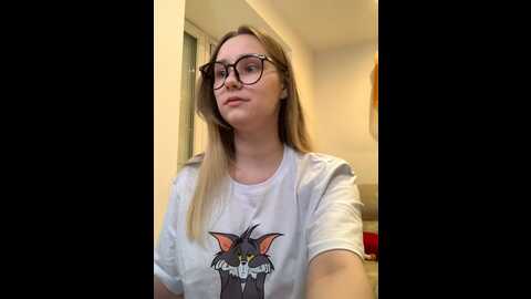 Media: radiants_two Stripchat 2023-09-29 17:00:00
