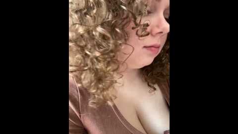 Media: _wonder_woman Stripchat 2023-09-30 10:53:00