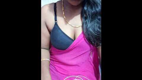 Media: tamil_moni43 Stripchat 2023-09-30 10:55:00