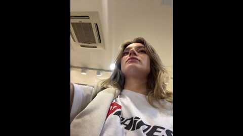 Media: _angelari_ Stripchat 2023-10-01 16:01:00