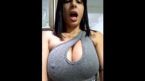 Media: charlotte_stevenss_ Stripchat 2023-10-01 20:53:00