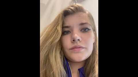 Media: holy_tereza Stripchat 2023-10-01 08:20:00