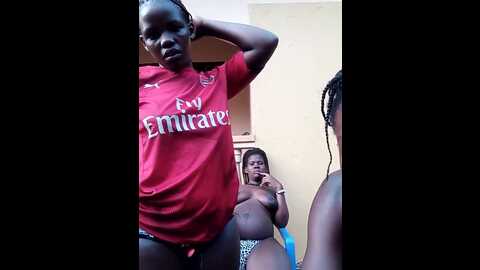 Media: holygrail001 Stripchat 2023-10-01 15:40:00