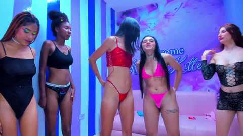 Media: hotties_kittens Stripchat 2023-10-01 01:39:00