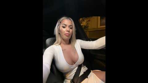 Media: kirstievegas Stripchat 2023-10-01 02:04:00