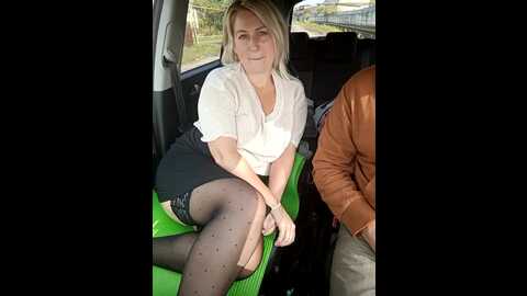 Media: marushka Stripchat 2023-10-01 08:41:00