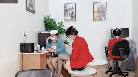Media: mono_stewardesss Stripchat 2023-10-01 14:47:00