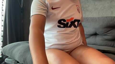 Media: sweetarabic Stripchat 2023-10-01 07:47:00