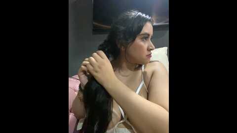 Media: _emilygiraldo_ Stripchat 2023-10-02 15:53:00