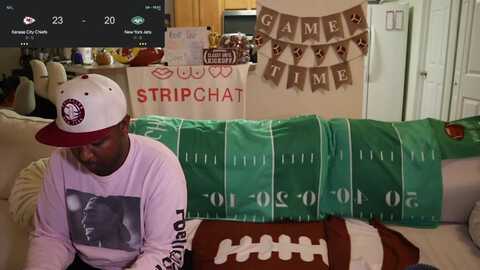Media: boomboomr00m Stripchat 2023-10-02 02:50:00