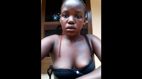 Media: holygrail001 Stripchat 2023-10-02 09:33:00