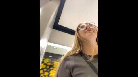 Media: newlale Stripchat 2023-10-02 08:00:00
