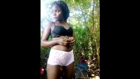 Media: rediant_two256 Stripchat 2023-10-02 12:55:00