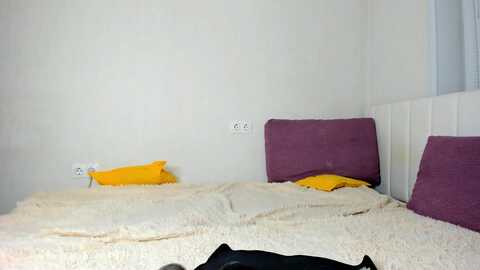 Media: swetty__couple Stripchat 2023-10-02 13:57:00