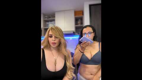 Media: alirawrz Stripchat 2023-10-03 13:49:00