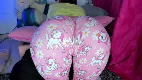 Media: bonnie_moon Stripchat 2023-10-03 08:50:00