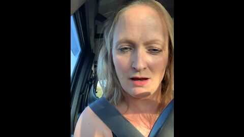 honeybluex @ stripchat on 20231003