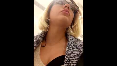 miss_reina @ stripchat on 20231003