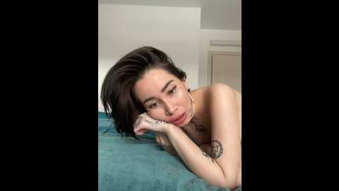 avemi @ stripchat on 20231005