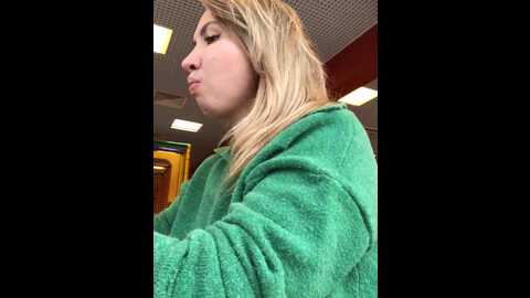 brilliant_light @ stripchat on 20231005