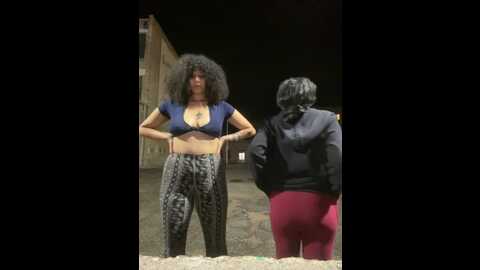 Media: charmingprincesses Stripchat 2023-10-05 04:06:00