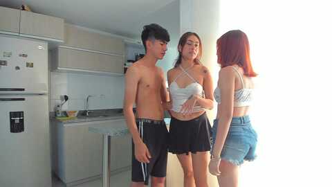Media: girlswetroom Stripchat 2023-10-05 20:41:00