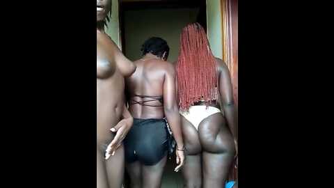 Media: holygrail001 Stripchat 2023-10-05 12:04:00