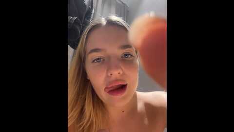 Media: legally_blonde Stripchat 2023-10-05 13:21:00