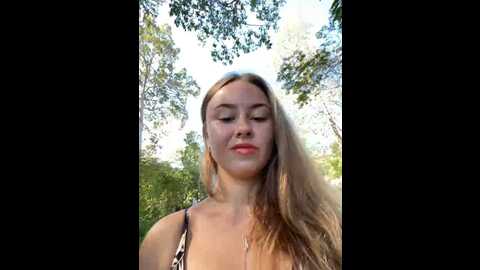 Media: milanadolly Stripchat 2023-10-05 02:29:00