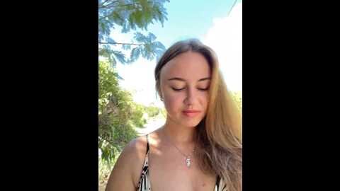 Media: milanadolly Stripchat 2023-10-05 02:48:00