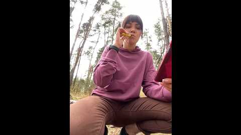 Media: tinaswirovski Stripchat 2023-10-05 11:53:00