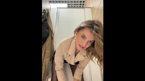 Media: _angelari_ Stripchat 2023-10-06 11:52:00