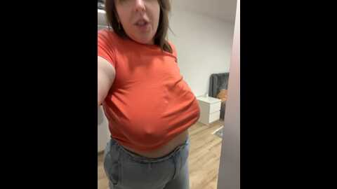Media: _wonder_woman Stripchat 2023-10-06 20:00:00