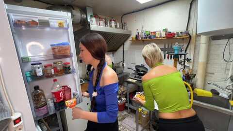 Media: dirtypub Stripchat 2023-10-06 15:18:00