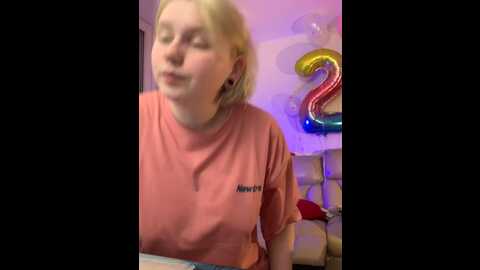 Media: radiants_two Stripchat 2023-10-05 23:28:00