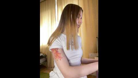 Media: radiants_two Stripchat 2023-10-06 10:16:00