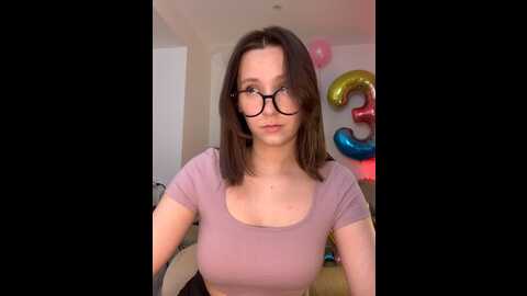 Media: radiants_two Stripchat 2023-10-06 18:04:00