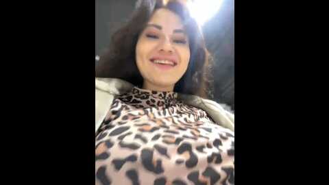 Media: wet__bunny Stripchat 2023-10-06 11:36:00