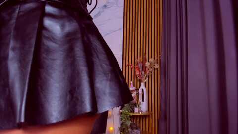 Media: awww_ella Stripchat 2023-10-07 08:56:00