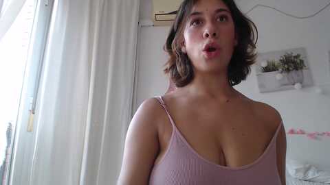 Media: enyeld_ruru Stripchat 2023-10-07 17:08:00