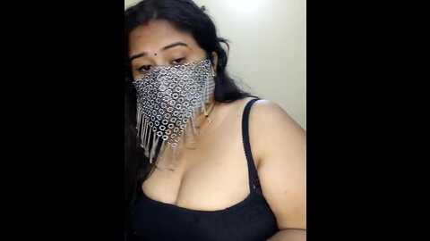 Media: indian_hotmilfs Stripchat 2023-10-07 06:47:00
