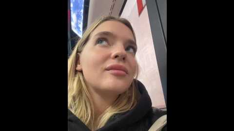 Media: legally_blonde Stripchat 2023-10-07 13:21:00