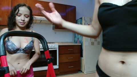 Media: little_sweet_teens Stripchat 2023-10-07 08:03:00