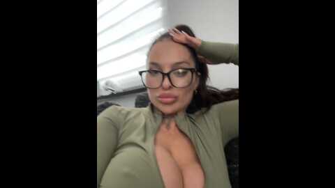 lolitaaabonitaaaa_officia @ stripchat on 20231007