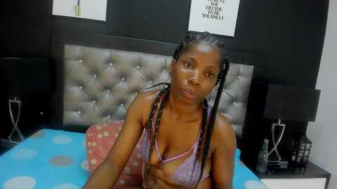 Media: monicaschwartz Stripchat 2023-10-07 01:14:00